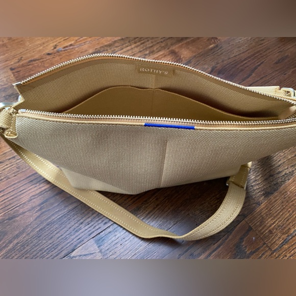 Rothys- The Daily Crossbody- Golden Wheat - Picture 5 of 15